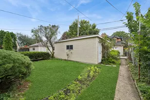 6219 N Kedvale Ave, Chicago, IL 60646 - Photo 17