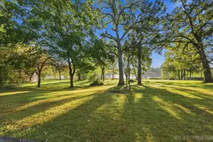 6S383 Shagbark Ln, Aurora, IL 60506 - Photo 31