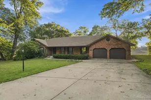 6S383 Shagbark Ln, Aurora, IL 60506 - Photo 1