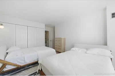 1516 N State Parkway #8C, Chicago, IL 60610 - Photo 15