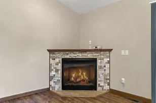 705 10th Ave, Colona, IL 61241 - Photo 7