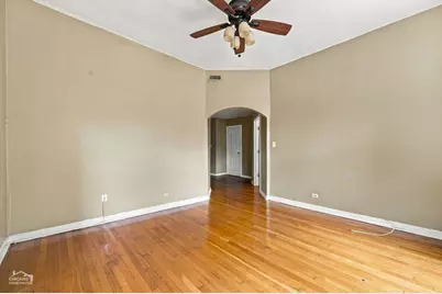 4540 N Sheridan Road #2, Chicago, IL 60640 - Photo 5