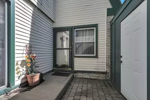 9201 S Kedzie Ave, Evergreen Park, IL 60805 - Photo 3