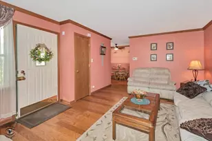 9201 S Kedzie Ave, Evergreen Park, IL 60805 - Photo 7
