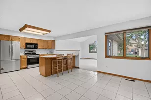 826 S Edgewater Dr, Morris, IL 60450 - Photo 9