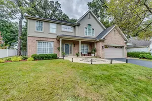 550 Meadowview Dr, Wauconda, IL 60084 - Photo 1