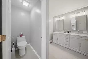 1422 Almaden Ln, Gurnee, IL 60031 - Photo 15
