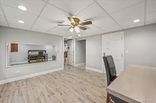 39W440 Campton Hills Dr, Campton Hills, IL 60175 - Photo 41