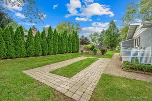 39W440 Campton Hills Dr, Campton Hills, IL 60175 - Photo 57