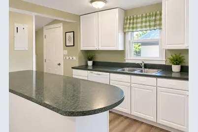 321 N Cottage Street, Rockton, IL 61072 - Photo 7