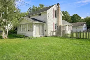 321 N Cottage St, Rockton, IL 61072 - Photo 1