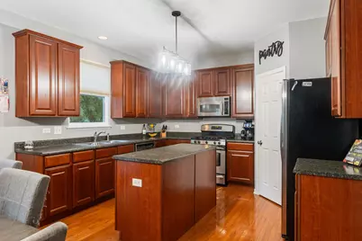 2425 Sir Barton Lane, Montgomery, IL 60538 - Photo 5