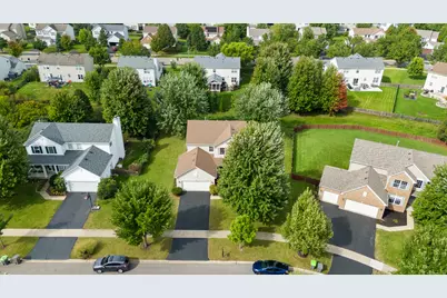 2425 Sir Barton Lane, Montgomery, IL 60538 - Photo 25