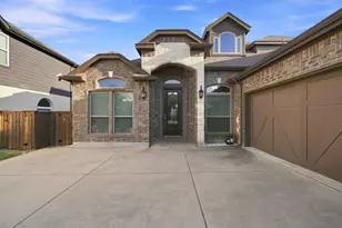 5812 Painswick Dr, Aubrey, TX 76227 - Photo 3