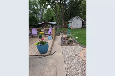 5104 E Lake Shore Drive, Wonder Lake, IL 60097 - Photo 9