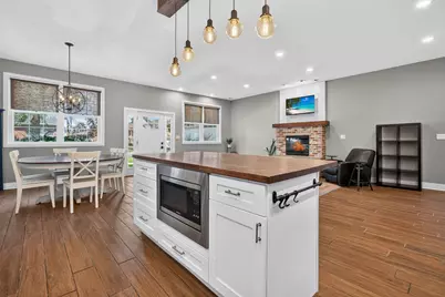 1204 Division Street, Melrose Park, IL 60160 - Photo 11