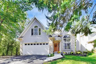 250 Knoll St, Wheaton, IL 60187 - Photo 1