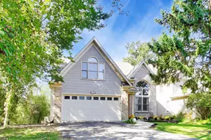 250 Knoll St, Wheaton, IL 60187 - Photo 3