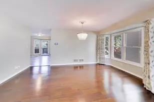 250 Knoll St, Wheaton, IL 60187 - Photo 7