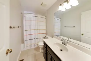 250 Knoll St, Wheaton, IL 60187 - Photo 33