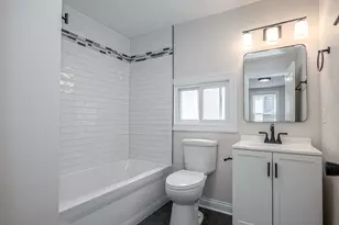 25 E 117th Pl, Chicago, IL 60628 - Photo 11