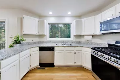 1120 Sumner Circle, Gurnee, IL 60031 - Photo 9