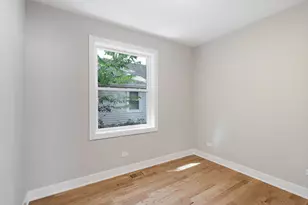 302 Hughes Ave, Lockport, IL 60441 - Photo 9