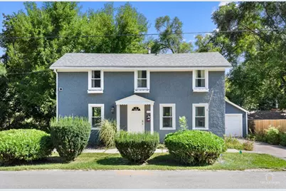 116 N 7th Avenue, Saint Charles, IL 60174 - Photo 1