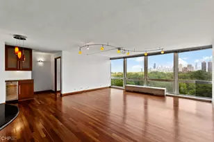 330 W Diversey Pkwy, Chicago, IL 60657 - Photo 3