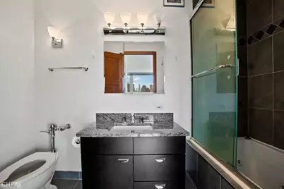 330 W Diversey Parkway #807-809, Chicago, IL 60657 - Photo 21