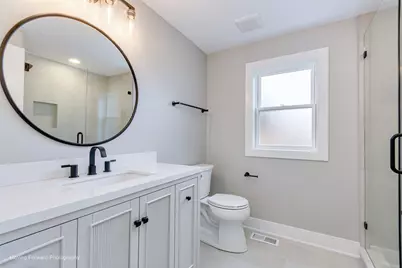 725 Hull Avenue, Westchester, IL 60154 - Photo 15