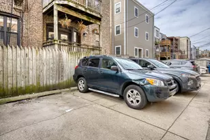 846 W Newport Ave, Chicago, IL 60657 - Photo 17