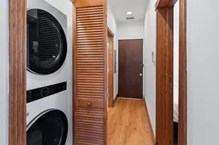 846 W Newport Ave, Chicago, IL 60657 - Photo 15