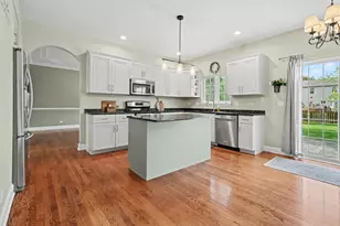 911 E Butterfield Circle, Shorewood, IL 60404 - Photo 11