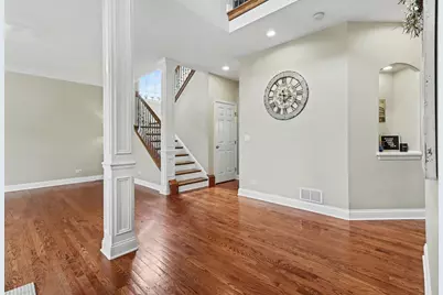 911 E Butterfield Circle, Shorewood, IL 60404 - Photo 5