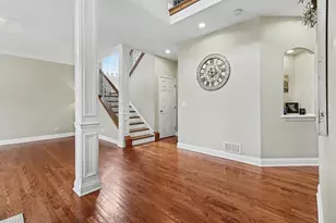 911 E Butterfield Circle, Shorewood, IL 60404 - Photo 5