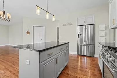 911 E Butterfield Circle, Shorewood, IL 60404 - Photo 13