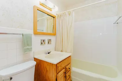 255 W Walnut Avenue, Des Plaines, IL 60016 - Photo 19
