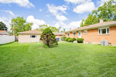 255 W Walnut Avenue, Des Plaines, IL 60016 - Photo 33