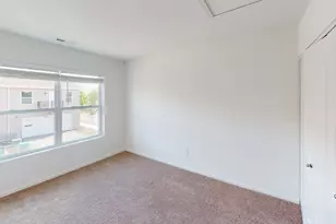 1281 Comiskey Ave, North Aurora, IL 60542 - Photo 13