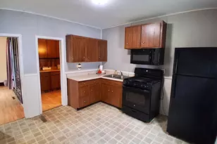 426 Pine St, Kewanee, IL 61443 - Photo 17