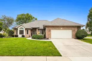 781 Arrowhead Dr, Yorkville, IL 60560 - Photo 1