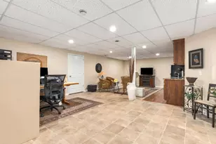 781 Arrowhead Dr, Yorkville, IL 60560 - Photo 37