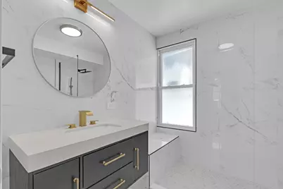 5837 N Marmora Avenue, Chicago, IL 60646 - Photo 27
