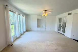 611 Buttercup Dr, Savoy, IL 61874 - Photo 3
