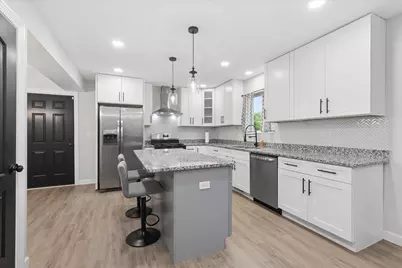 1611 E Washington Street, Joliet, IL 60433 - Photo 9