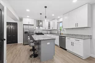 1611 E Washington St, Joliet, IL 60433 - Photo 9