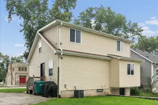 1611 E Washington St, Joliet, IL 60433 - Photo 19
