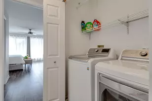668 E Fountainview Dr, Mundelein, IL 60060 - Photo 29