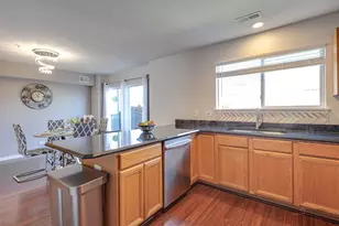668 E Fountainview Dr, Mundelein, IL 60060 - Photo 15